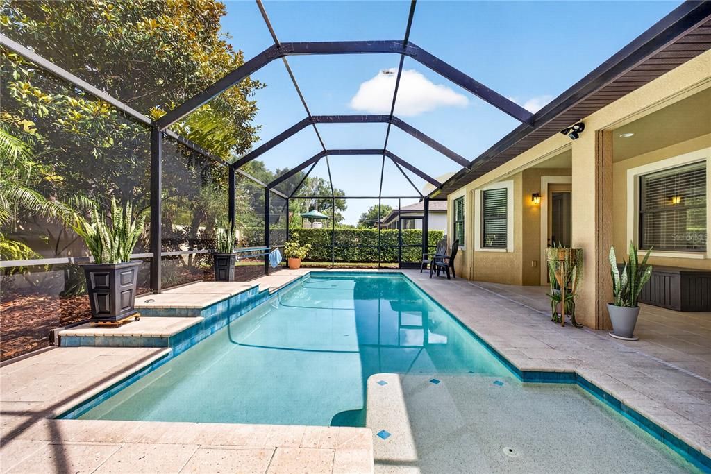 На продажу: $775,000 (6 спален, 4 ванн, 3327 Квадратных фут)