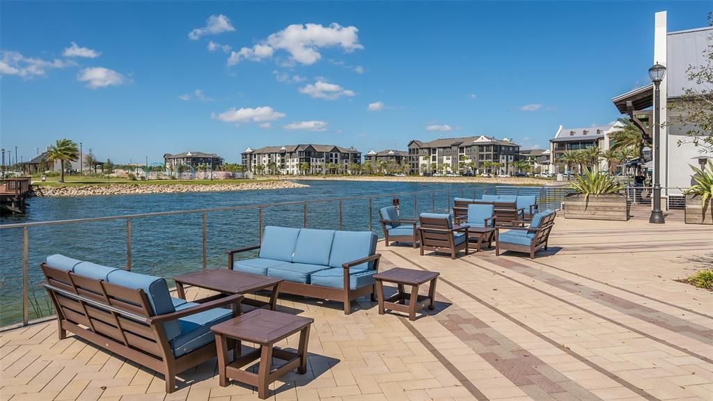 Active With Contract: $819,900 (3 beds, 2 baths, 2284 Square Feet)