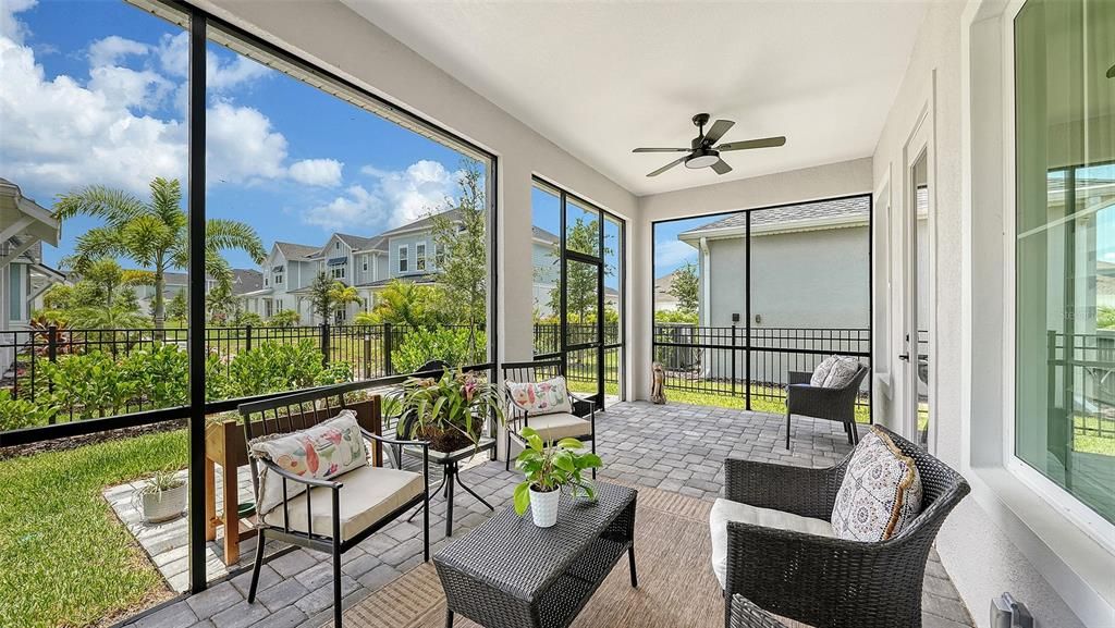 Active With Contract: $819,900 (3 beds, 2 baths, 2284 Square Feet)