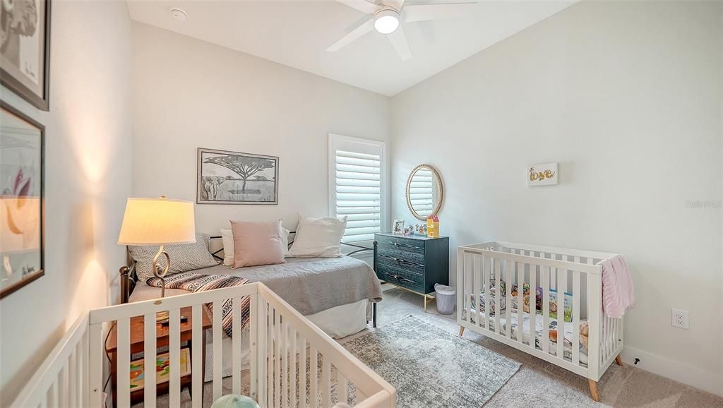 Active With Contract: $819,900 (3 beds, 2 baths, 2284 Square Feet)