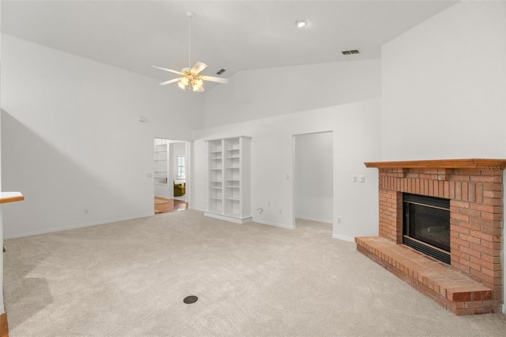 For Sale: $450,000 (4 beds, 2 baths, 2210 Square Feet)