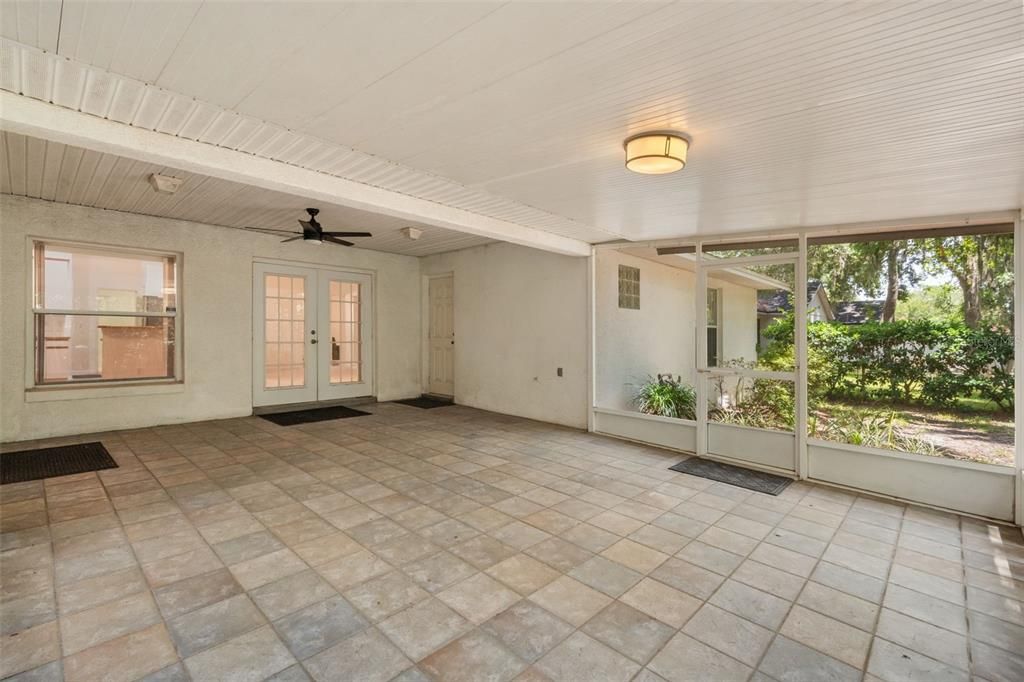 For Sale: $450,000 (4 beds, 2 baths, 2210 Square Feet)