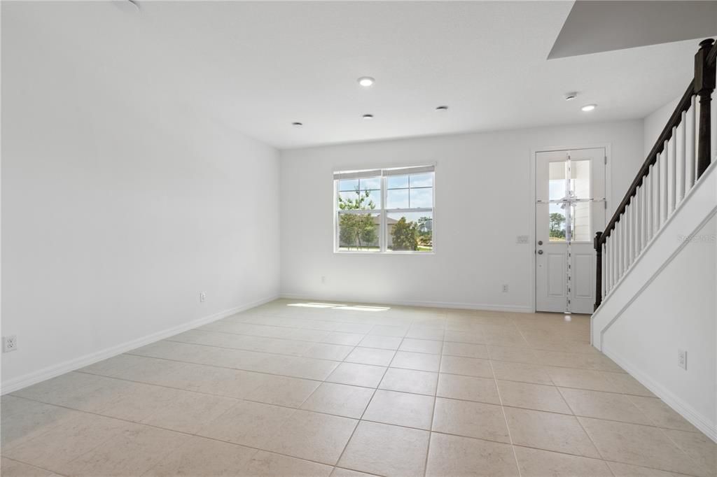 For Rent: $2,700 (3 beds, 2 baths, 1584 Square Feet)