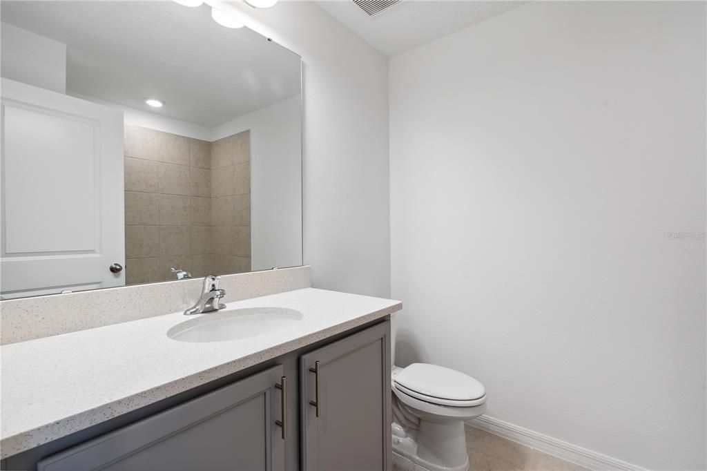 For Rent: $2,700 (3 beds, 2 baths, 1584 Square Feet)