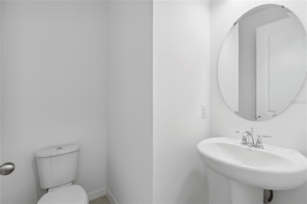 For Rent: $2,700 (3 beds, 2 baths, 1584 Square Feet)