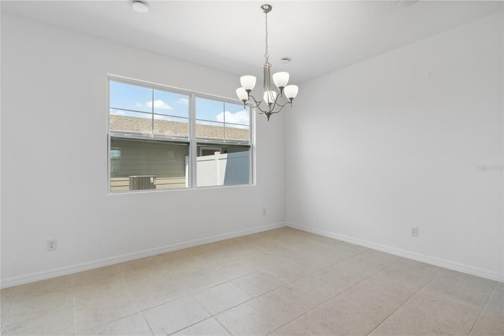 For Rent: $2,700 (3 beds, 2 baths, 1584 Square Feet)