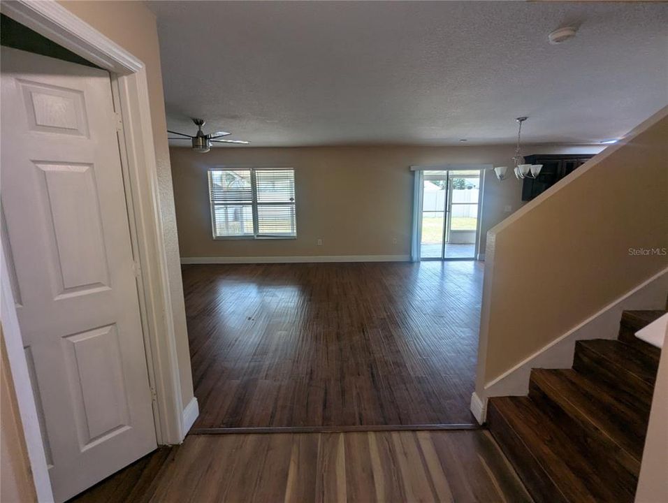 For Rent: $2,500 (4 beds, 2 baths, 2500 Square Feet)