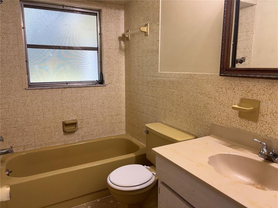 En Venta: $185,000 (2 camas, 2 baños, 1107 Pies cuadrados)