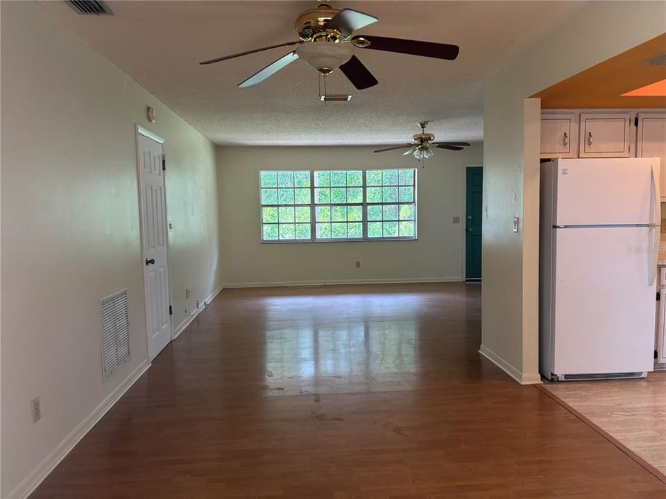 En Venta: $185,000 (2 camas, 2 baños, 1107 Pies cuadrados)