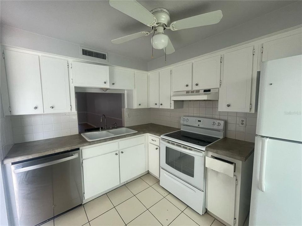 En Venta: $90,000 (2 camas, 1 baños, 959 Pies cuadrados)