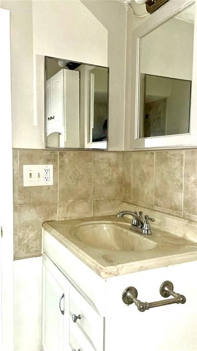 En Venta: $90,000 (2 camas, 1 baños, 959 Pies cuadrados)