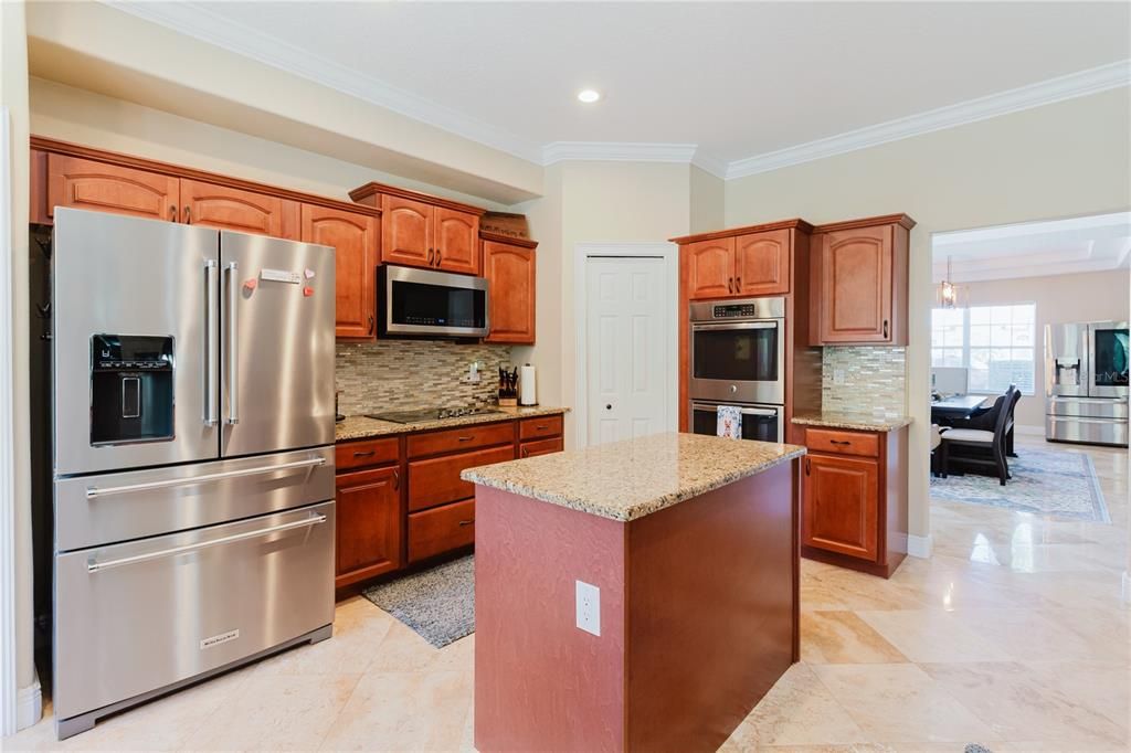 For Sale: $739,500 (4 beds, 3 baths, 3697 Square Feet)