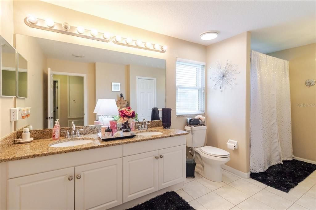 For Sale: $739,500 (4 beds, 3 baths, 3697 Square Feet)