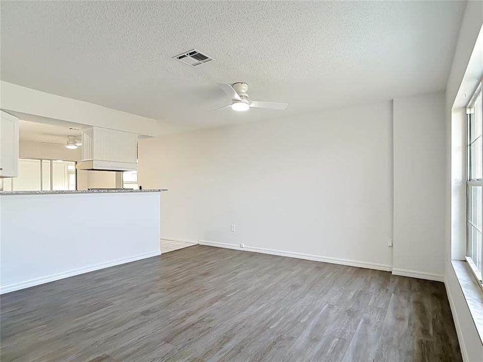 En Venta: $194,000 (2 camas, 2 baños, 968 Pies cuadrados)