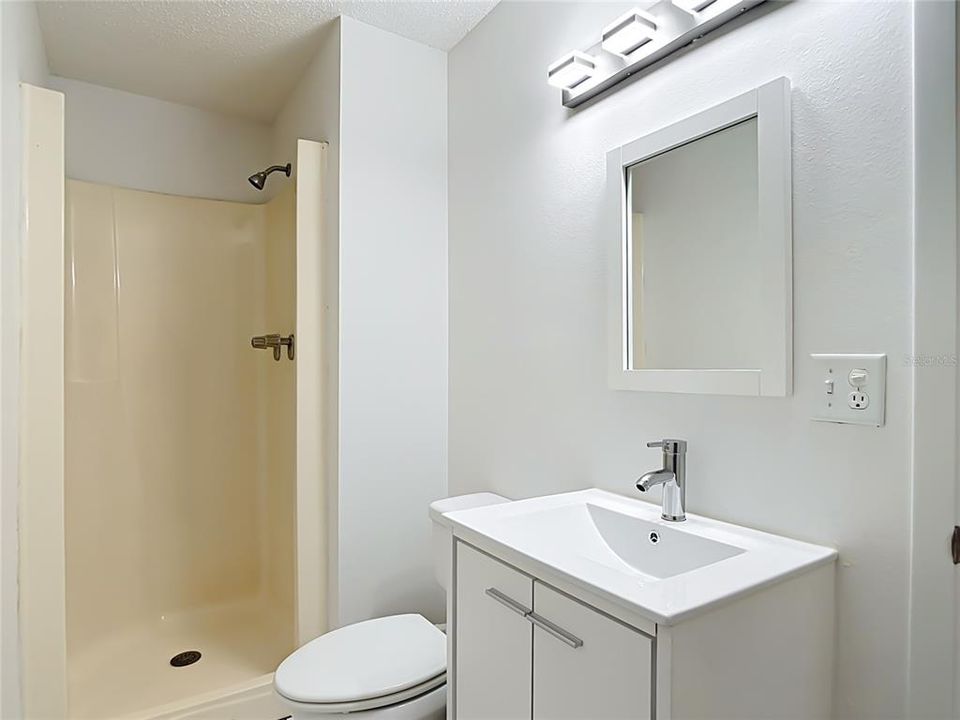 En Venta: $194,000 (2 camas, 2 baños, 968 Pies cuadrados)
