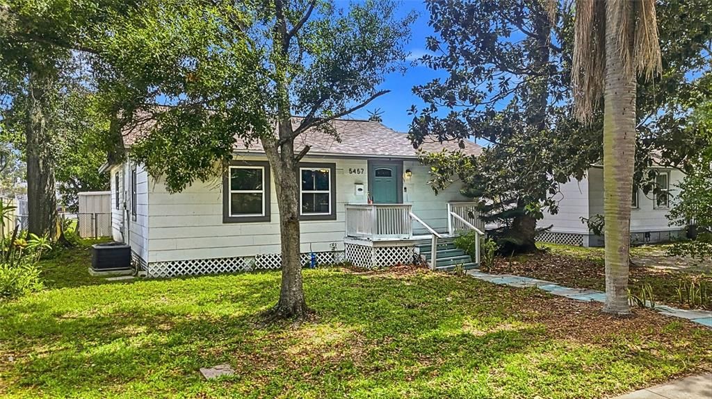 En Venta: $319,000 (2 camas, 2 baños, 1040 Pies cuadrados)