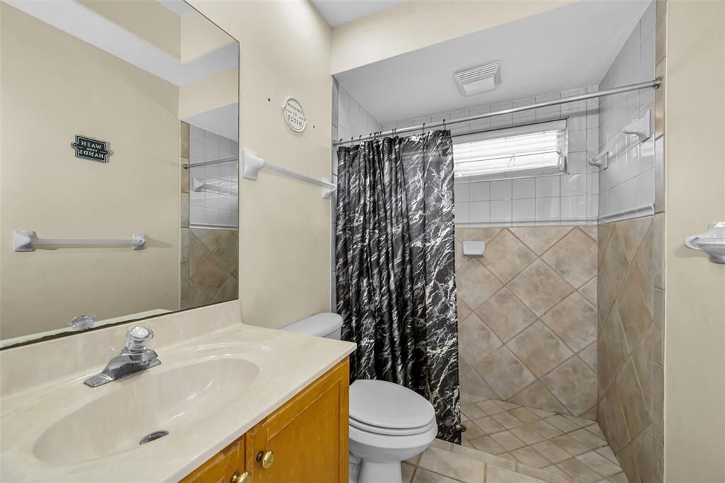 В аренду: $3,600 (4 спален, 3 ванн, 2762 Квадратных фут)