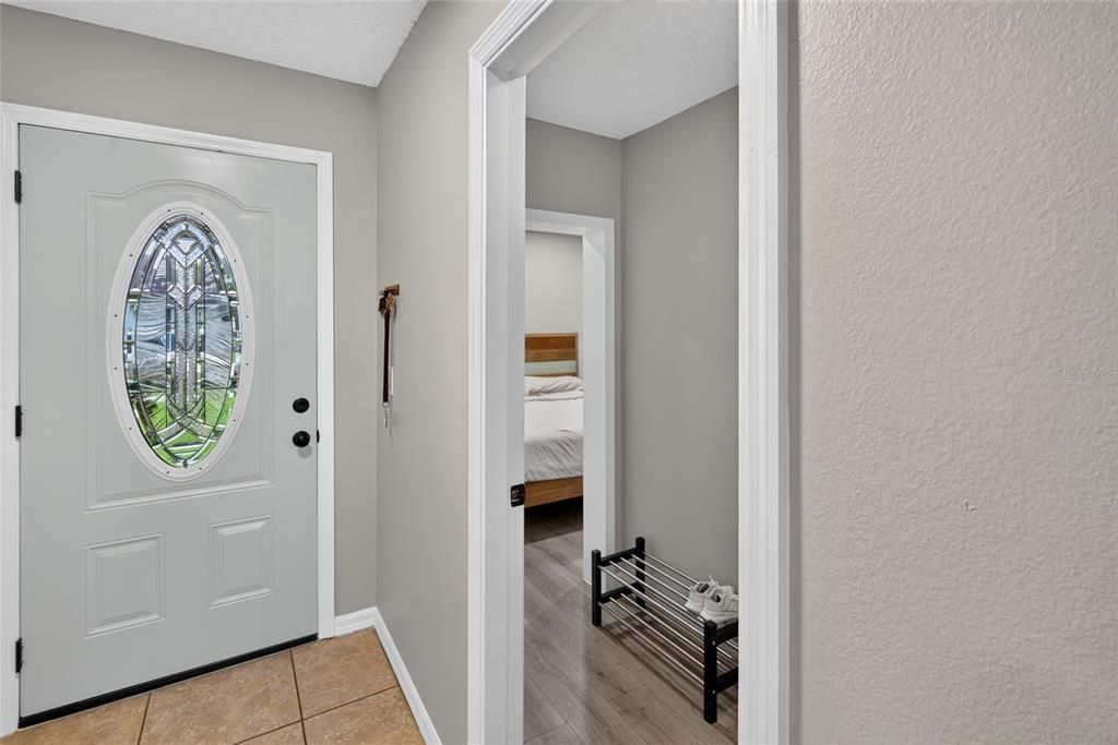 For Sale: $325,000 (3 beds, 2 baths, 1153 Square Feet)