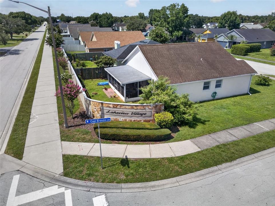 For Sale: $325,000 (3 beds, 2 baths, 1153 Square Feet)