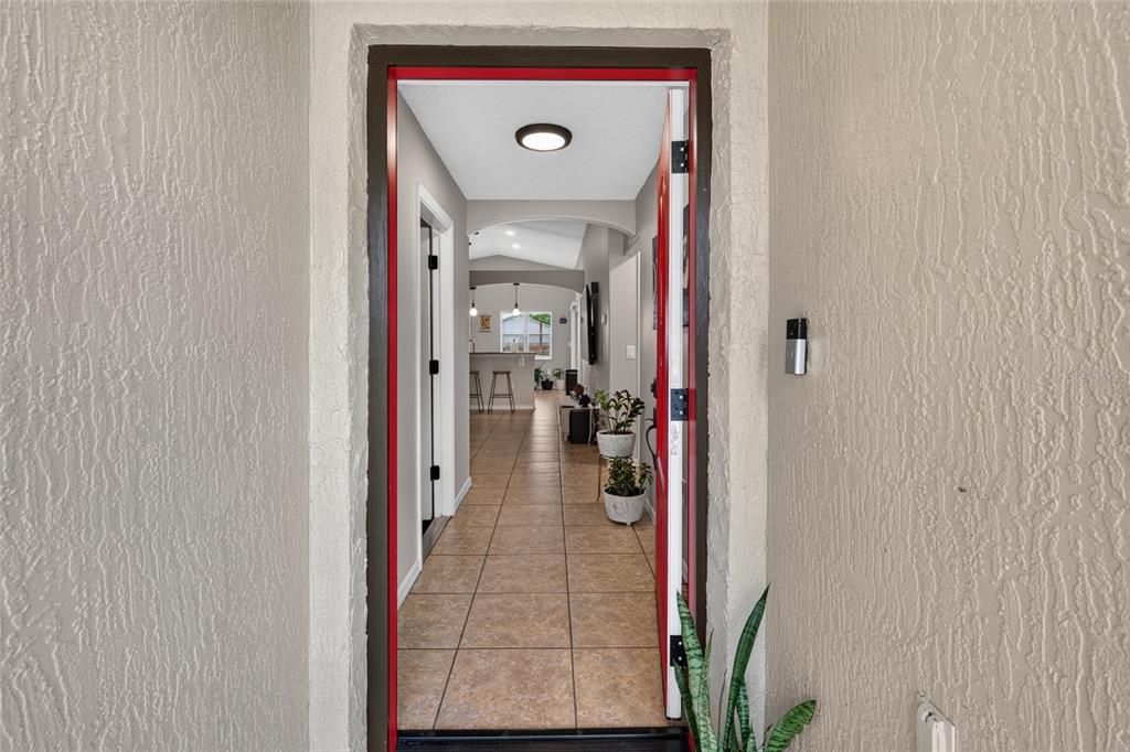 For Sale: $325,000 (3 beds, 2 baths, 1153 Square Feet)