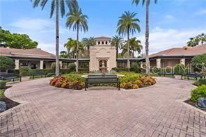 For Sale: $570,000 (2 beds, 2 baths, 1760 Square Feet)