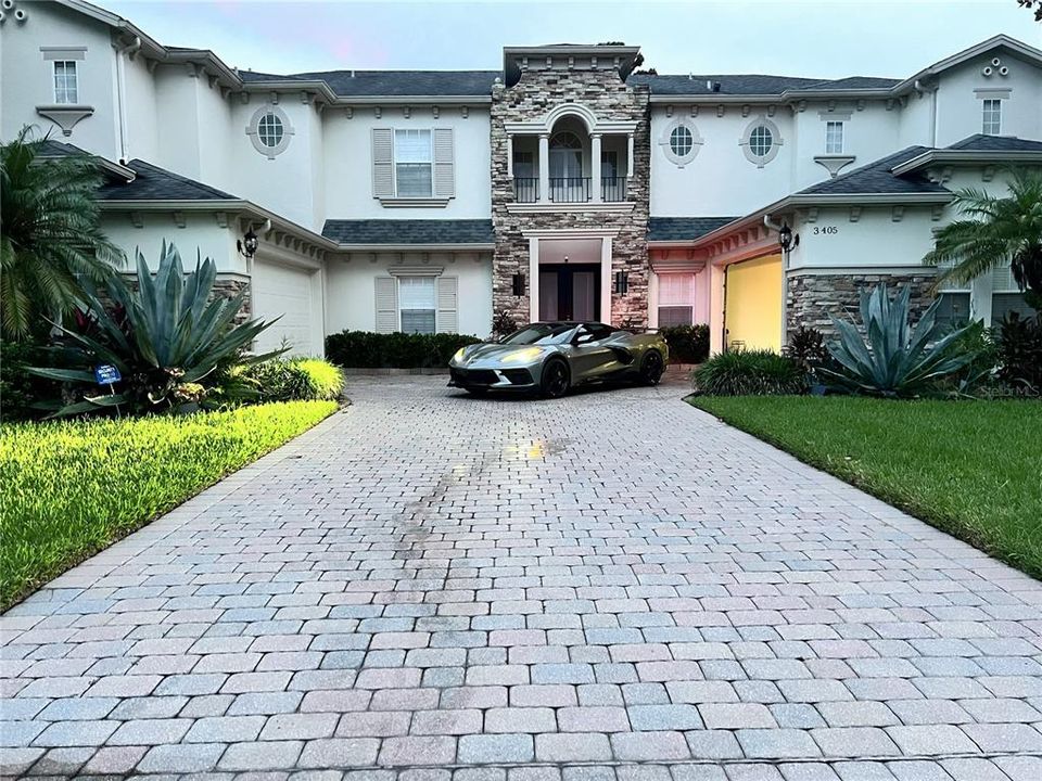 En Venta: $969,900 (6 camas, 4 baños, 4332 Pies cuadrados)