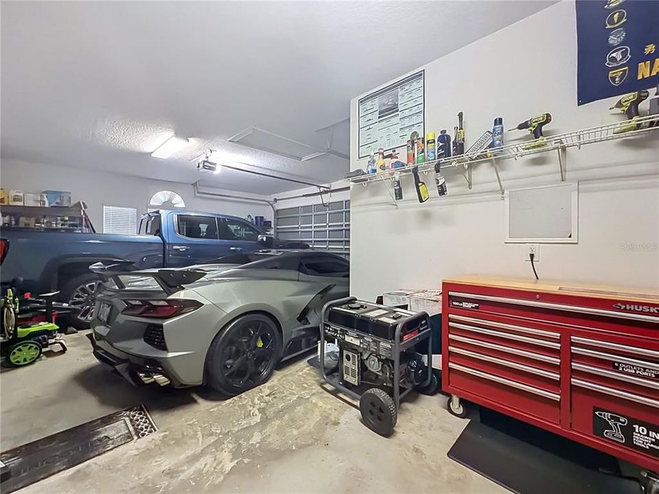 На продажу: $969,900 (6 спален, 4 ванн, 4332 Квадратных фут)