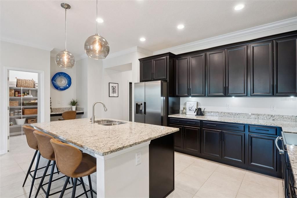 На продажу: $619,900 (3 спален, 2 ванн, 1860 Квадратных фут)
