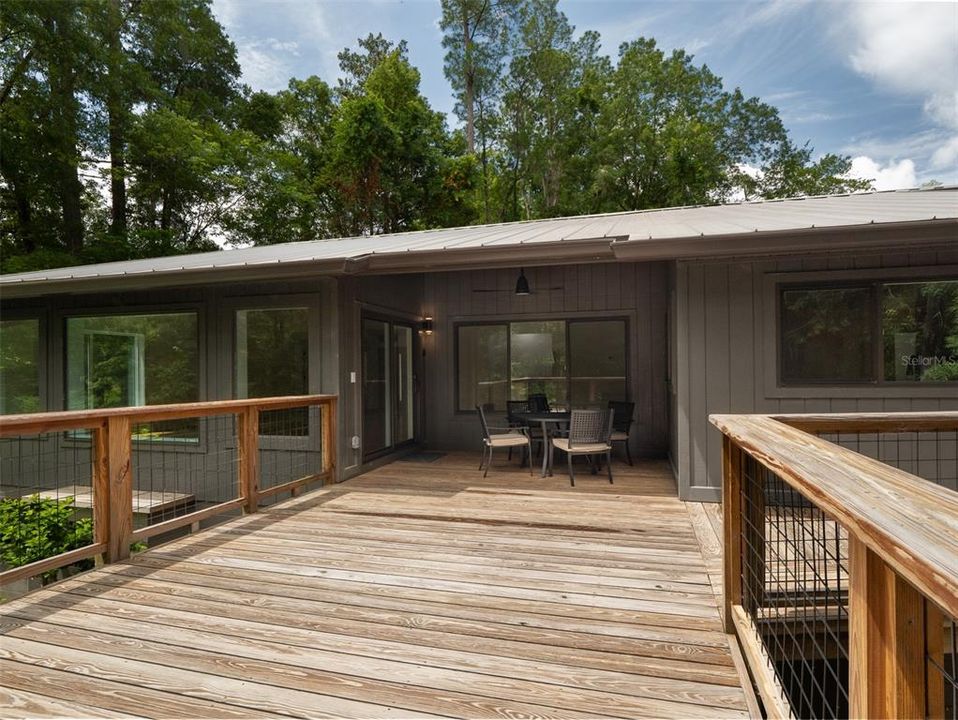 For Sale: $1,199,000 (3 beds, 3 baths, 2976 Square Feet)