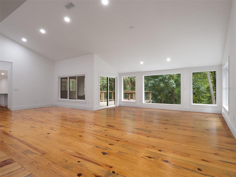 For Sale: $1,199,000 (3 beds, 3 baths, 2976 Square Feet)