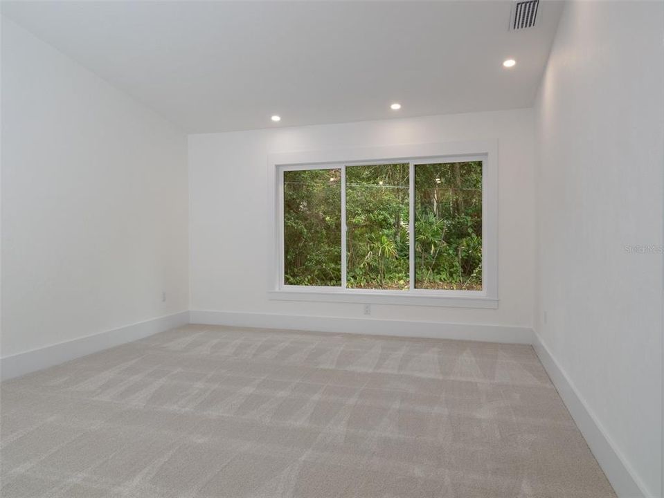 For Sale: $1,199,000 (3 beds, 3 baths, 2976 Square Feet)