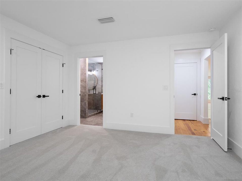 For Sale: $1,199,000 (3 beds, 3 baths, 2976 Square Feet)