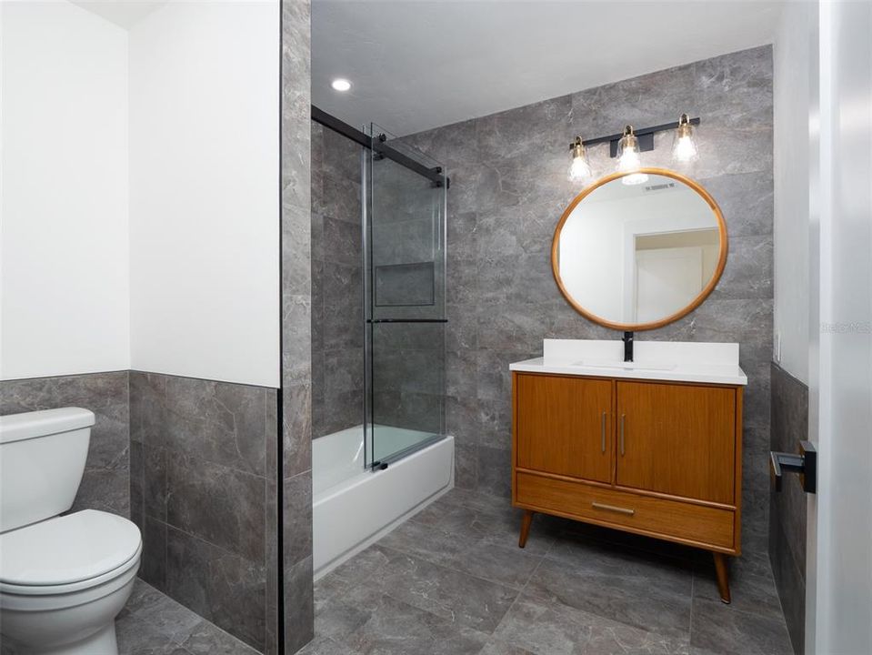 For Sale: $1,199,000 (3 beds, 3 baths, 2976 Square Feet)