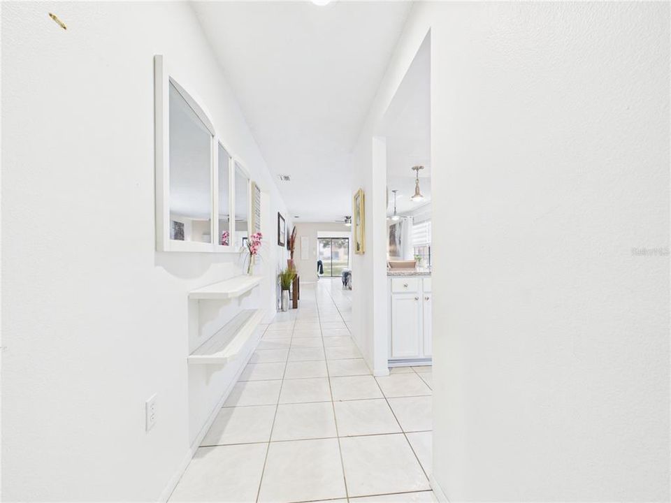 For Rent: $2,090 (2 beds, 2 baths, 1110 Square Feet)