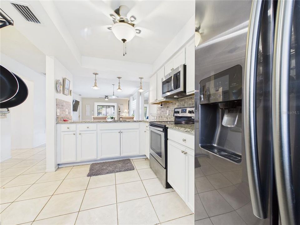 For Rent: $2,090 (2 beds, 2 baths, 1110 Square Feet)