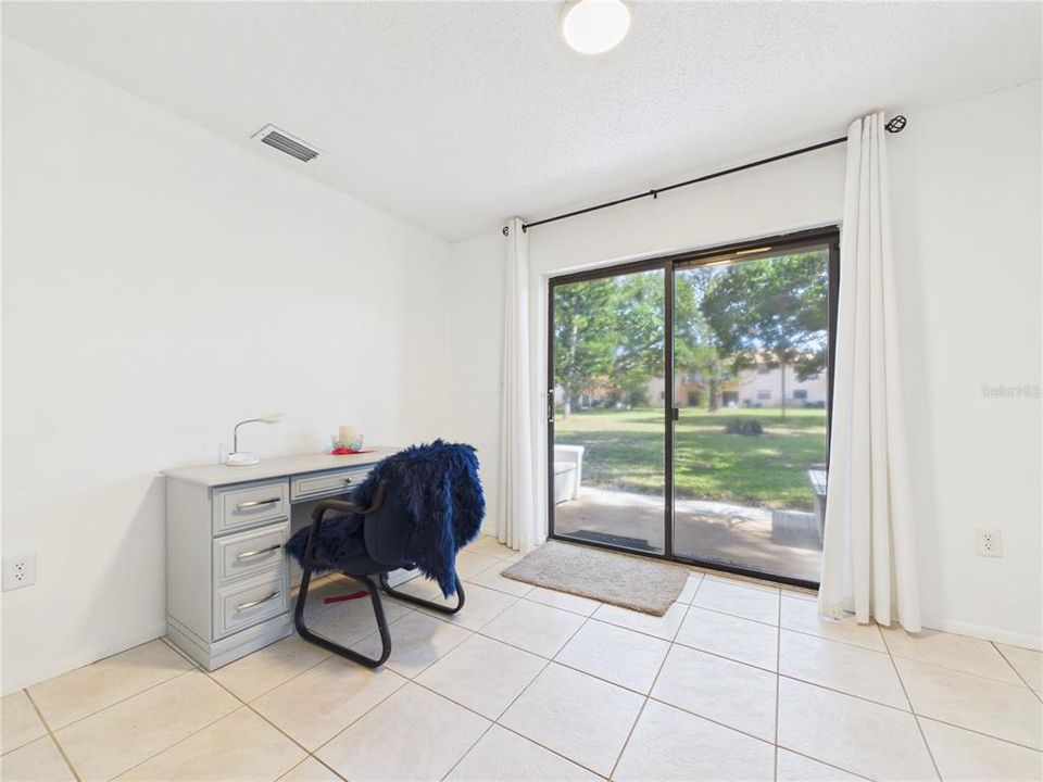 For Rent: $2,090 (2 beds, 2 baths, 1110 Square Feet)