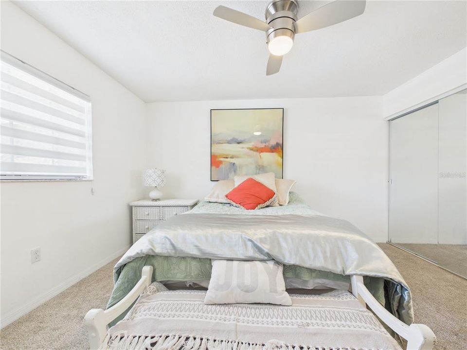 For Rent: $2,090 (2 beds, 2 baths, 1110 Square Feet)