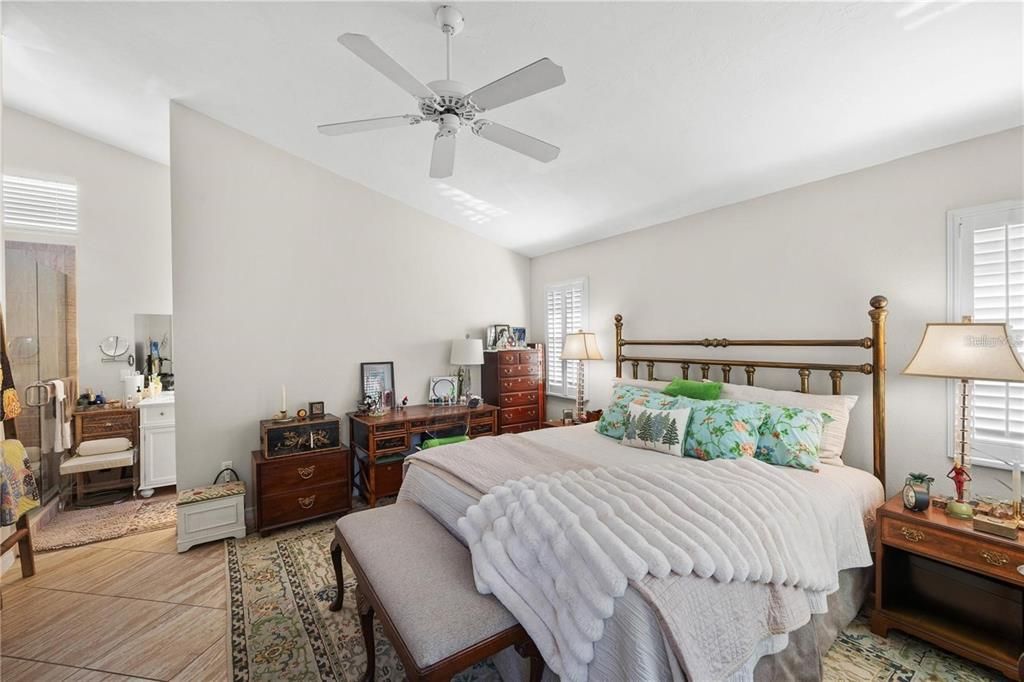 For Sale: $442,000 (2 beds, 2 baths, 1454 Square Feet)
