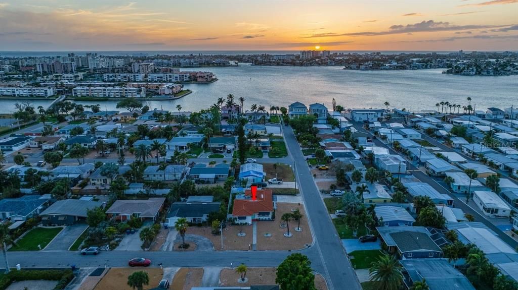 На продажу: $450,000 (2 спален, 2 ванн, 1343 Квадратных фут)