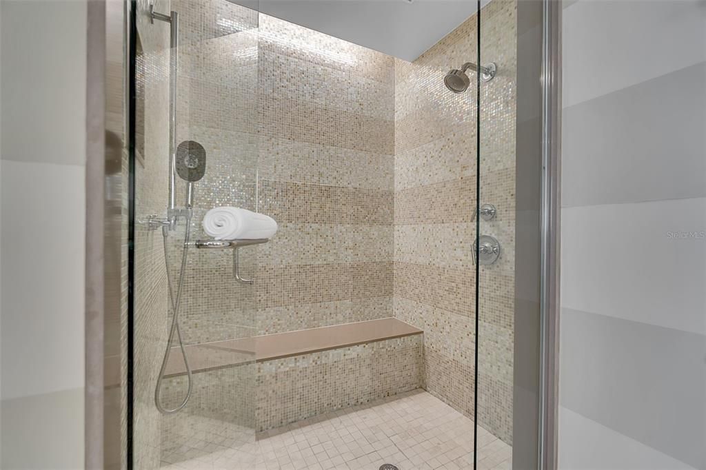 For Sale: $2,950,000 (4 beds, 4 baths, 2625 Square Feet)