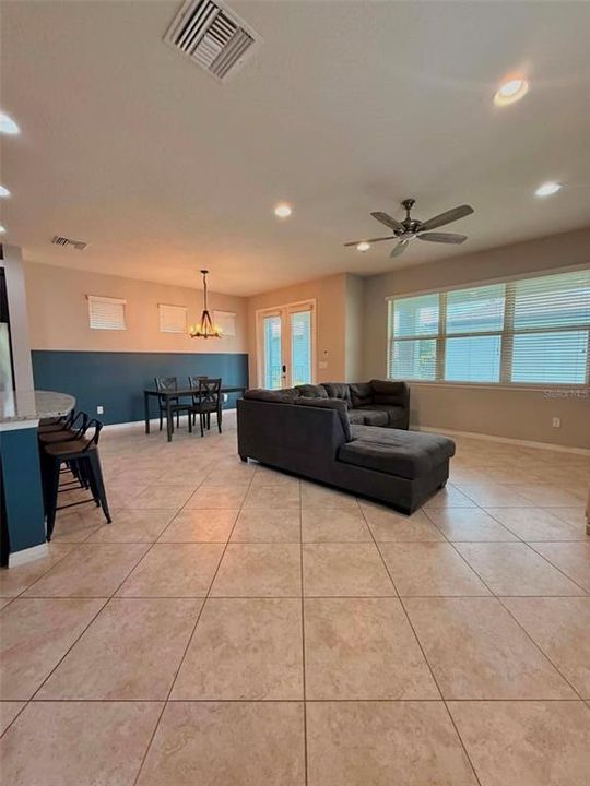 For Sale: $499,900 (4 beds, 2 baths, 2148 Square Feet)