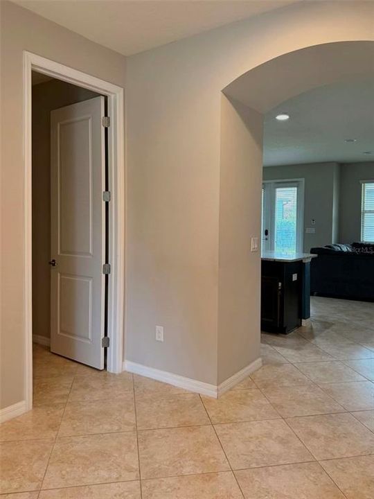 For Sale: $499,900 (4 beds, 2 baths, 2148 Square Feet)