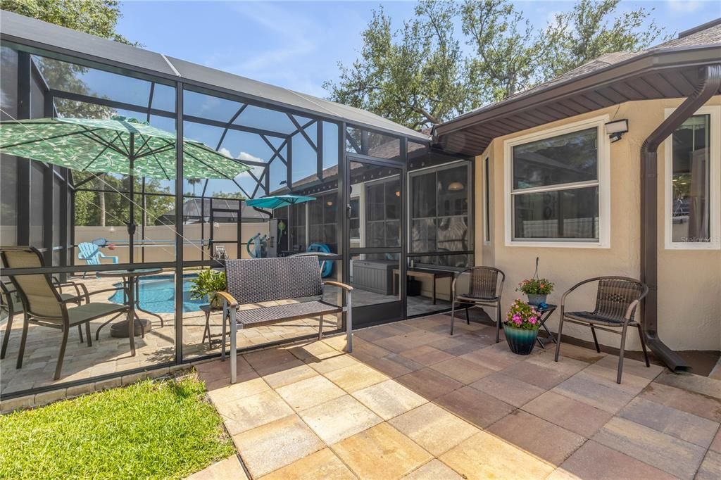 На продажу: $459,900 (3 спален, 2 ванн, 1712 Квадратных фут)