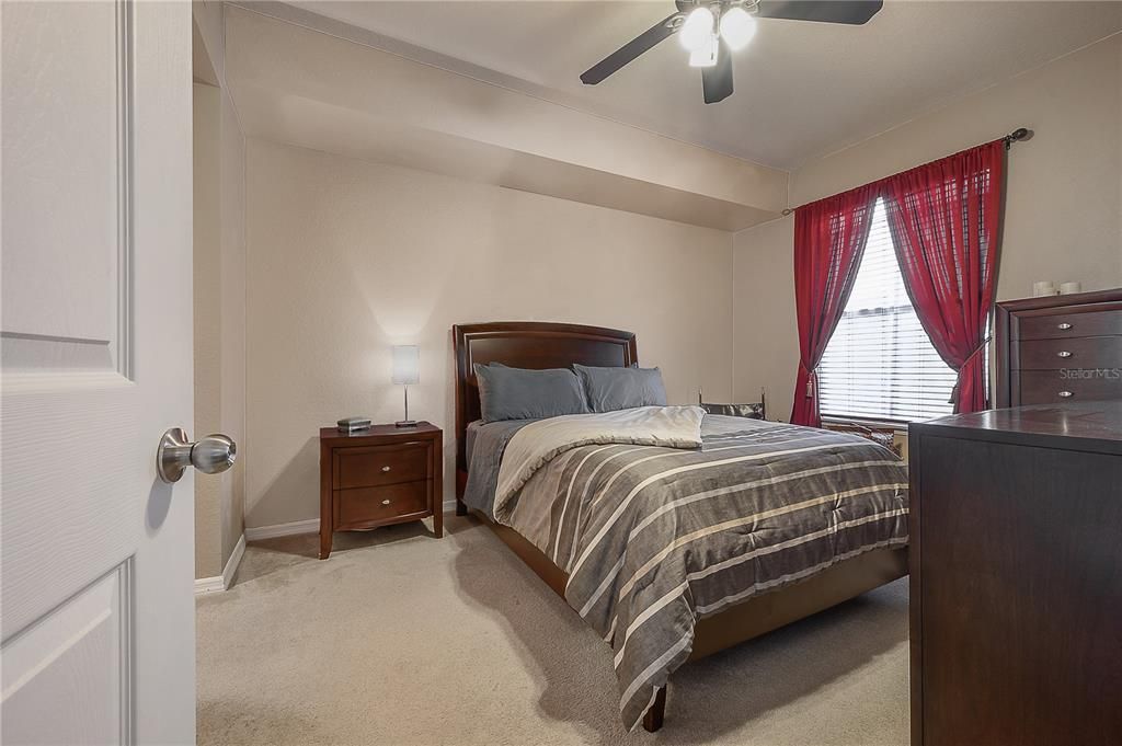 В аренду: $2,950 (2 спален, 2 ванн, 1184 Квадратных фут)