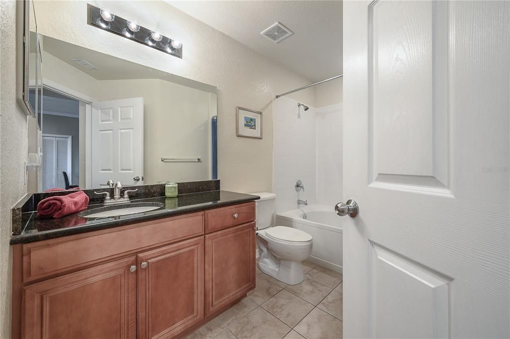 В аренду: $2,950 (2 спален, 2 ванн, 1184 Квадратных фут)