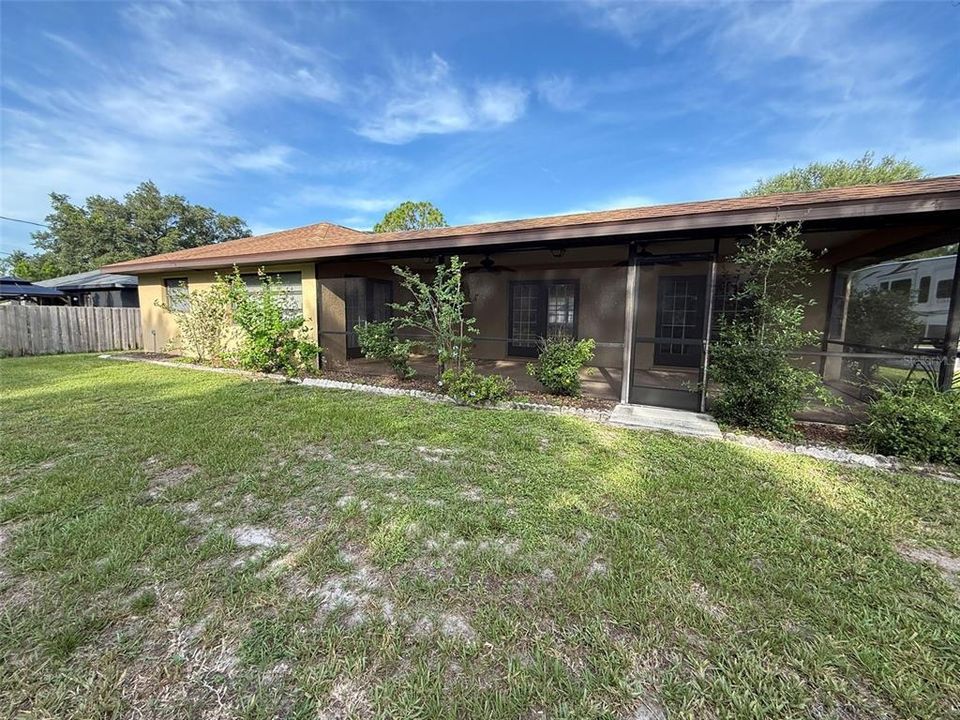 For Rent: $1,800 (3 beds, 2 baths, 1622 Square Feet)