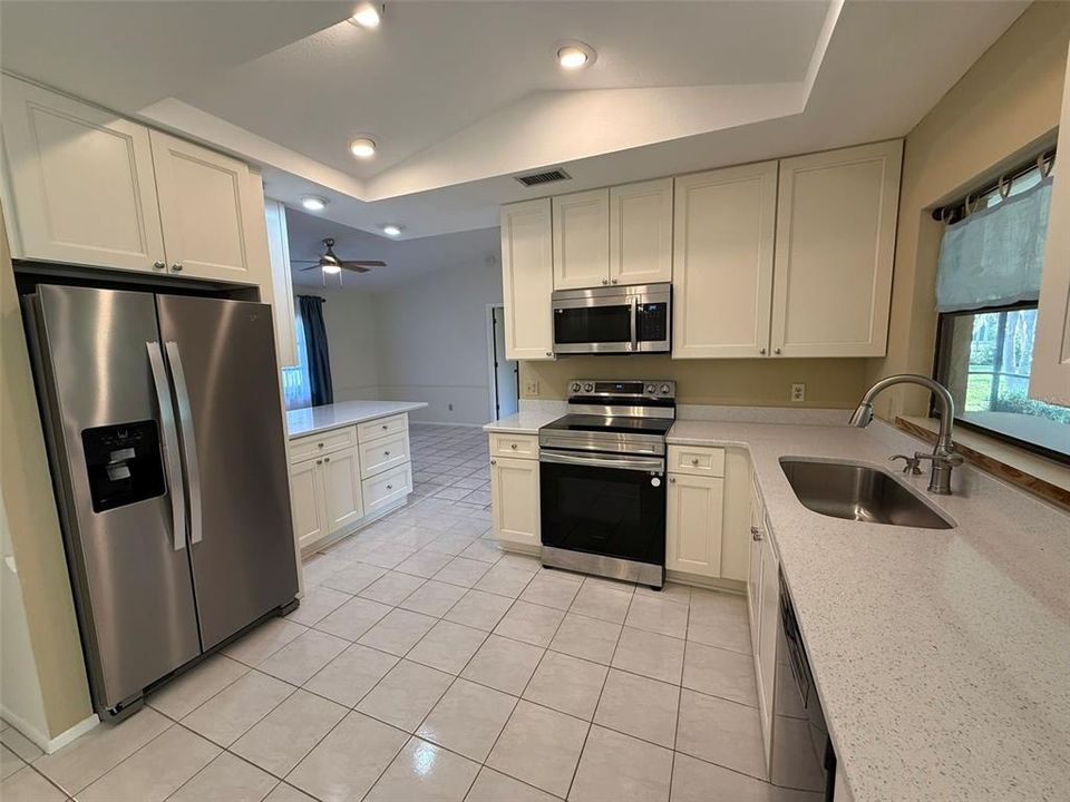 For Rent: $1,800 (3 beds, 2 baths, 1622 Square Feet)
