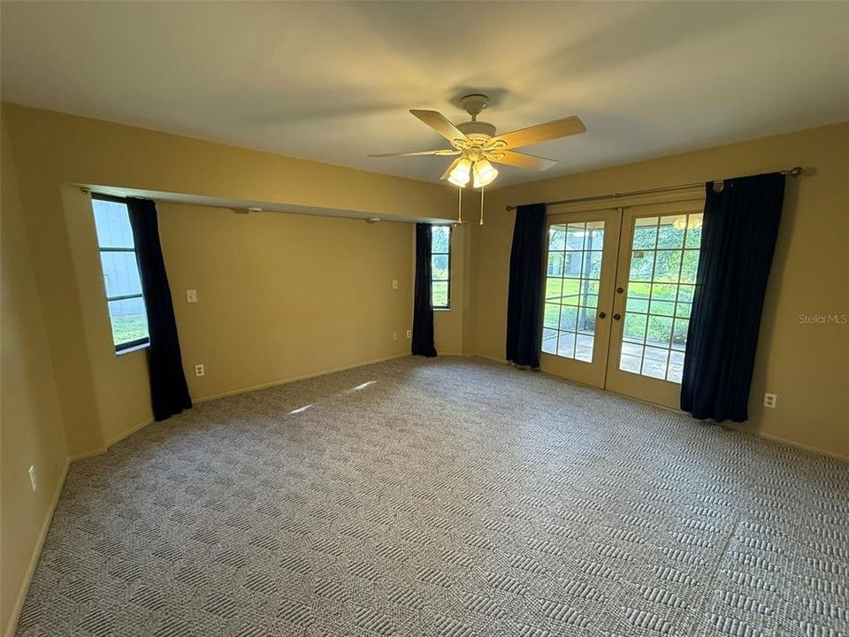 For Rent: $1,800 (3 beds, 2 baths, 1622 Square Feet)