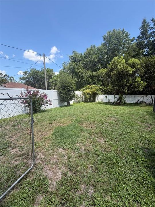 For Sale: $419,900 (3 beds, 2 baths, 1608 Square Feet)