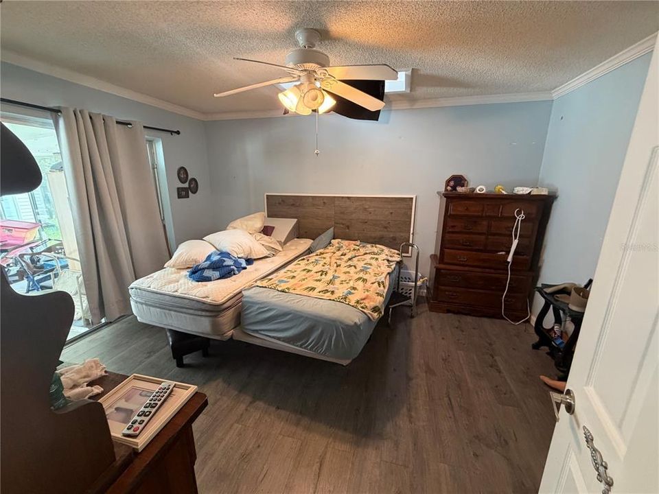 For Sale: $419,900 (3 beds, 2 baths, 1608 Square Feet)